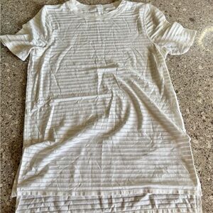 Lululemon l Women's S/M l Basic White Tee